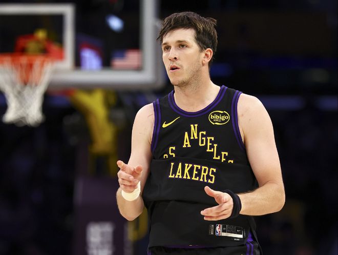 湖人客场力克步行者 东契奇43分引领狂潮