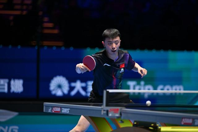 梁靖崑遭奥恰洛夫逆转爆冷出局 中国男队三人折